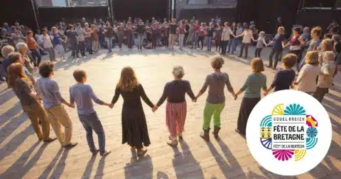 Initiation danse Bretonne dans le cadre de la Fête de la Bretagne.